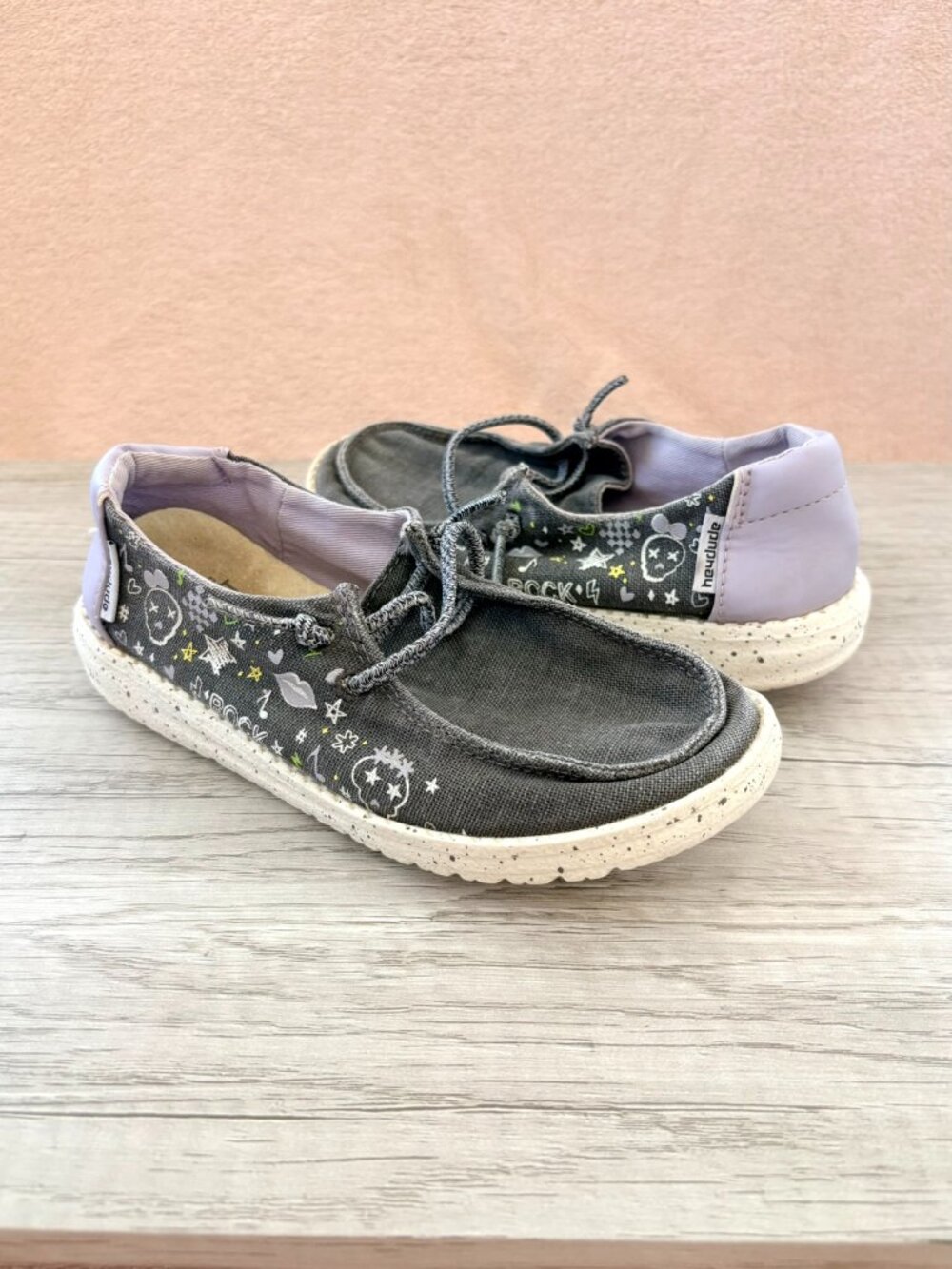 Hey Dude Wendy Youth Doodle Black Canvas Slip On Laces Sneaker Big Kid K11 $50